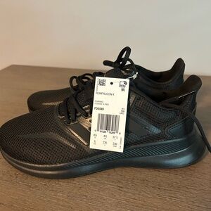 NWT Adidas Runfalcon K sneakers - boys size 5